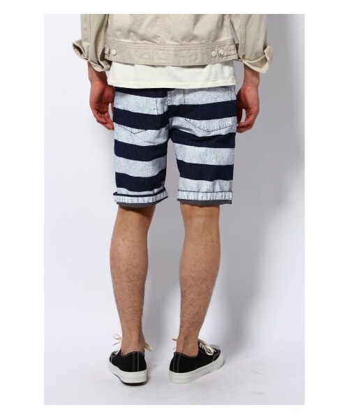 JOURNAL STANDARD J.S HOMESTEAD（ジャーナルスタンダードホームステッド）の「オリジナルプリントデニムプリズンボーダーベイカーショーツ（ショート・ハーフパンツ・メンズ・ネイビー・8/L/M/S）」の4枚目の写真