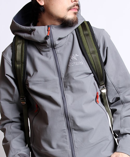 Epperson Mountaineering(エパーソンマウンテニアリング)の「CLIMB PACK(バッグ・メンズ・ブラック/オリーブ/ネイビー・ONE SIZE)」の6枚目の写真