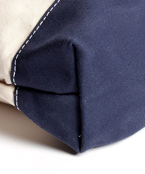 HERITAGE LEATHER(ヘリテージレザー)の「BUCKET SHOULDER BAG(バッグ・メンズ・ブラック/ネイビー・ONE SIZE)」の4枚目の写真