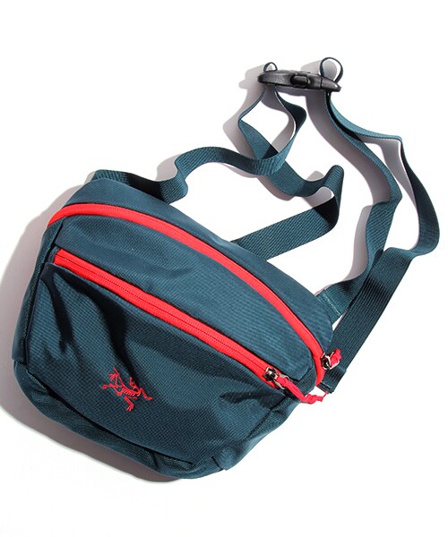 ARC'TERYX（アークテリクス）の「MAKA2（バッグ・メンズ・ブラック/レッド/イエロー/ネイビー・ONE SIZE）」の2枚目の写真