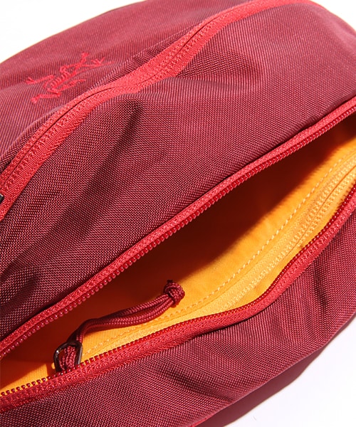 ARC'TERYX（アークテリクス）の「MAKA2（バッグ・メンズ・ブラック/レッド/イエロー/ネイビー・ONE SIZE）」の15枚目の写真