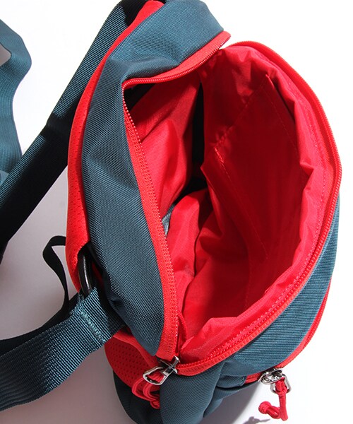 ARC'TERYX（アークテリクス）の「MAKA2（バッグ・メンズ・ブラック/レッド/イエロー/ネイビー・ONE SIZE）」の12枚目の写真