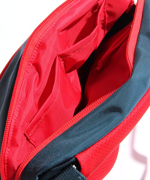ARC'TERYX（アークテリクス）の「MAKA2（バッグ・メンズ・ブラック/レッド/イエロー/ネイビー・ONE SIZE）」の10枚目の写真