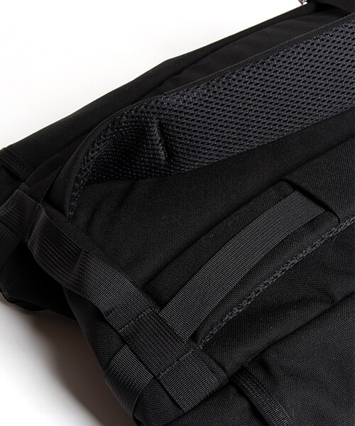 KLETTERWERKS(クレッターワークス)の「MARKET(バッグ・メンズ・ブラック/カモフラージュ・ONE SIZE)」の9枚目の写真