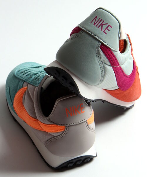 NIKE（ナイキ）の「Wプリモントリオールレーサー（シューズ・メンズ・ブラック/ピンク/グリーン・23.5/24.0/24.5）」の8枚目の写真