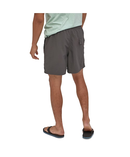 patagonia（パタゴニア）の「Patagonia(パタゴニア)　メンズ・バギーズ・ショーツ　５インチ　#57021　  Black (BLK)　18-ptbs5m8-blk（その他パンツ・メンズ・その他）」の4枚目の写真