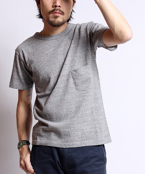 FilMelange（フィルメランジェ）の「DIZZY（トップス・メンズ・ホワイト/グレー/ワインレッド・3/4）」の4枚目の写真