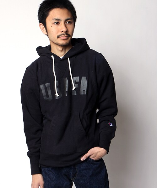 Champion（チャンピオン）の「別注リバースウィーブプルオーバーパーカー（トップス・メンズ・グレー/ブラック/ネイビー・S/M/L）」の2枚目の写真