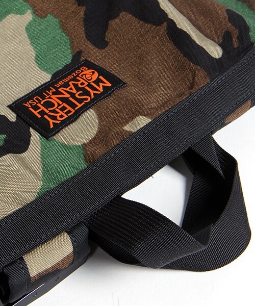 MYSTERY RANCH（ミステリーランチ）の「BOOTY BAG（バッグ・メンズ・ブラック/ネイビー/カモフラージュ・ONE SIZE）」の6枚目の写真