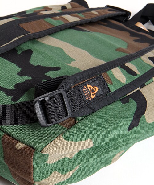 MYSTERY RANCH（ミステリーランチ）の「BOOTY BAG（バッグ・メンズ・ブラック/ネイビー/カモフラージュ・ONE SIZE）」の7枚目の写真