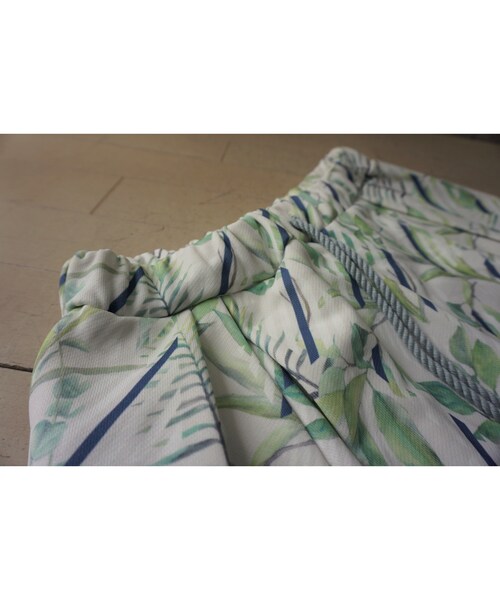 sneeuw（スニュウ）の「sneeuw　ボタニカルプリントドローパンツ（その他パンツ・レディース・その他）」の7枚目の写真