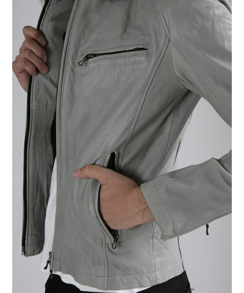 SHELLAC（シェラック）の「カウレザー ドラムダイ スタンドネック