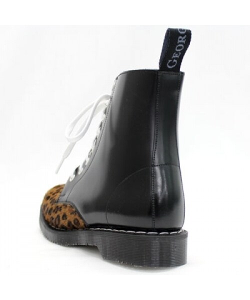 RNA（アールエヌエー）の「レオパードコンビ8ホールブーツ（シューズ・レディース・ブラック×ヒョウ柄・S/M）」の5枚目の写真