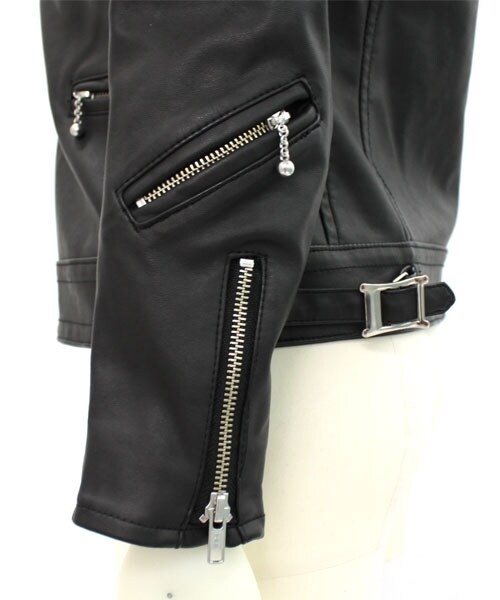 RNA（アールエヌエー）の「フェイクレザーライダース3（ジャケット/アウター・レディース・ブラック/キャメル・M）」の9枚目の写真