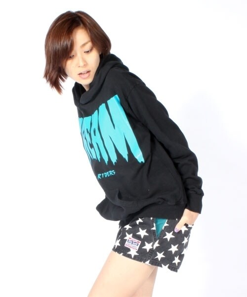 RNA SWEAT（アールエヌエースウェット）の「スクリームpt BIGパーカー（トップス・レディース・ホワイト/ブラック/ネイビー/ピーコックグリーン・M）」の5枚目の写真