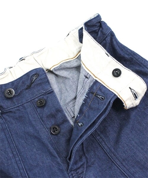 RNA-N（アールエヌエーエヌ）の「フレンチワークパンツ（パンツ・レディース・クリーム/ネイビー・S/M）」の7枚目の写真