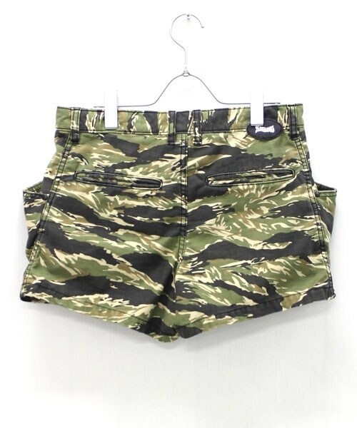 RNA（アールエヌエー）の「＜予約＞プリントタックショーパン（パンツ・レディース・フッドランドカモフラ/タイガーカモフラ/ヒョウ柄(キャメル)・M）」の9枚目の写真