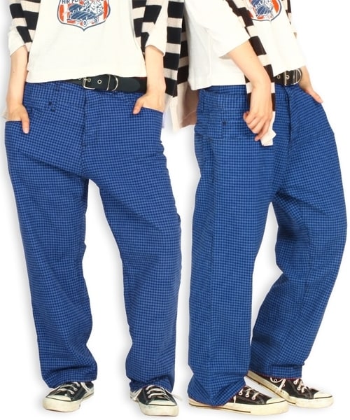 RNA（アールエヌエー）の「チェックレイヤードロークロッチパンツ（パンツ・レディース・ネイビー/レッド・S）」の2枚目の写真