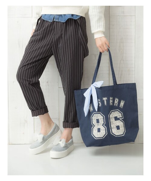 INGNI（イング）の「チュールリボン／スリッポン（シューズ・レディース・ｸﾞﾚｰ/ﾓｸ/ﾋﾟﾝｸﾍﾞｰｼﾞｭ/ﾃﾞﾆﾑ・M/L）」の9枚目の写真