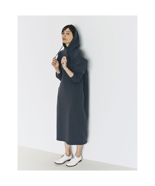 and myera(アンド マイラ)の「and myera トレーナーワンピース(レディースファッション > ワンピース・チュニック > ワンピース・レディース・ブラック・L/LL/M/S)」の4枚目の写真