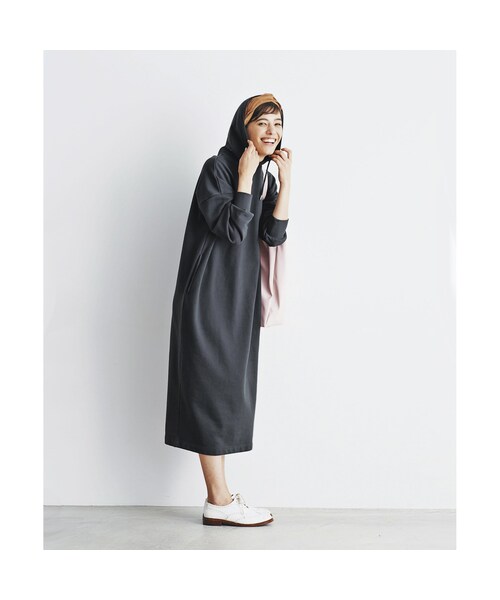 and myera(アンド マイラ)の「and myera トレーナーワンピース(レディースファッション > ワンピース・チュニック > ワンピース・レディース・ブラック・L/LL/M/S)」の11枚目の写真