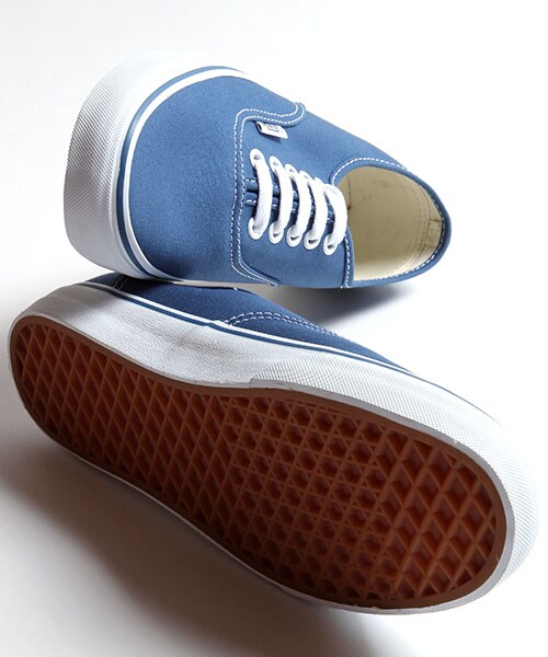 VANS(バンズ)の「AUTHENTIC(シューズ・メンズ・ホワイト/ネイビー/その他/柄6/ブラック/レッド・8/9/10)」の9枚目の写真