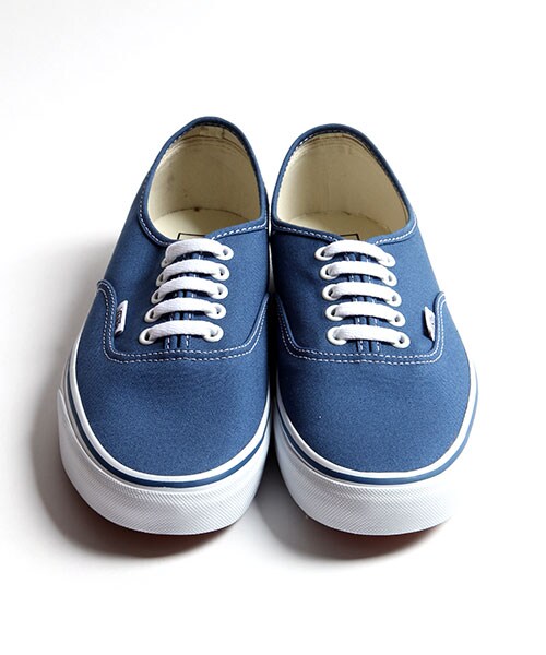 VANS(バンズ)の「AUTHENTIC(シューズ・メンズ・ホワイト/ネイビー/その他/柄6/ブラック/レッド・8/9/10)」の6枚目の写真