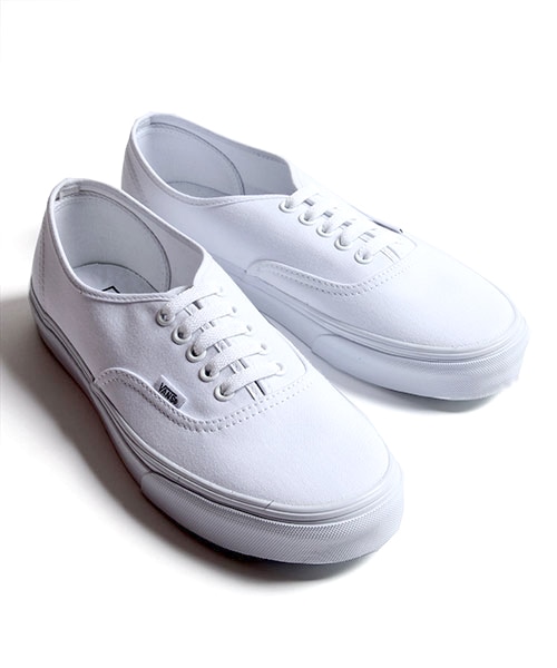 VANS(バンズ)の「AUTHENTIC(シューズ・メンズ・ホワイト/ネイビー/その他/柄6/ブラック/レッド・8/9/10)」の5枚目の写真