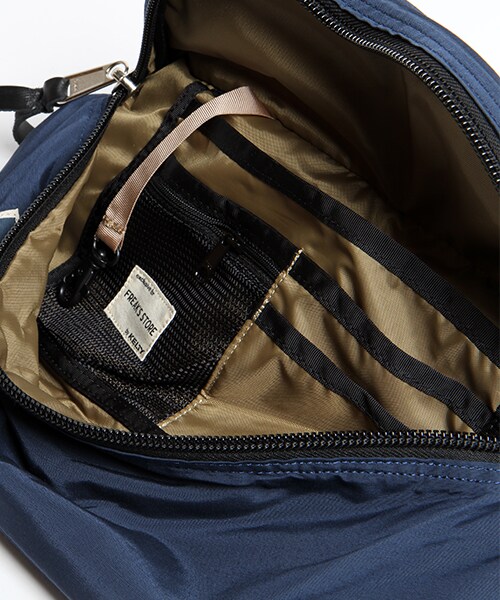 KELTY(ケルティ)の「別注PREMIUM FANN(バッグ・メンズ・ブラック/ネイビー・ONE SIZE)」の13枚目の写真