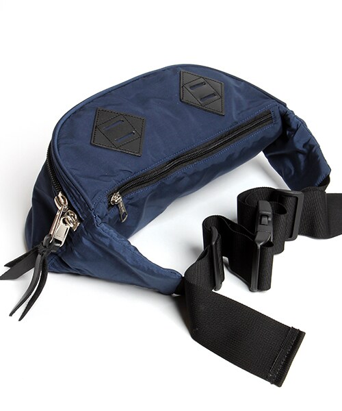 KELTY(ケルティ)の「別注PREMIUM FANN(バッグ・メンズ・ブラック/ネイビー・ONE SIZE)」の8枚目の写真