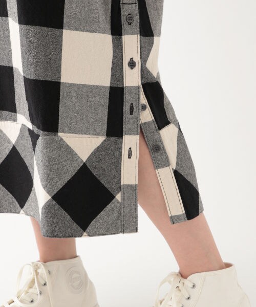 studio CLIP（スタディオクリップ）の「アソートクルーネックスリットワンピース（ワンピース/ドレス・ブラック/レッド/ネイビー）」の10枚目の写真