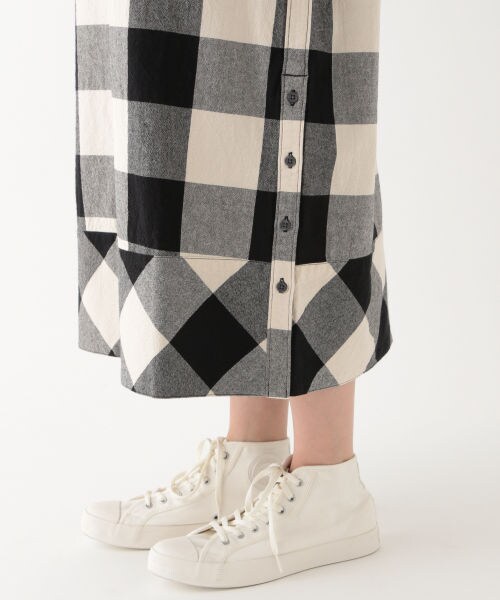 studio CLIP（スタディオクリップ）の「アソートクルーネックスリットワンピース（ワンピース/ドレス・ブラック/レッド/ネイビー）」の9枚目の写真