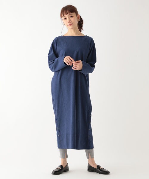 studio CLIP（スタディオクリップ）の「アソートクルーネックスリットワンピース（ワンピース/ドレス・ブラック/レッド/ネイビー）」の3枚目の写真