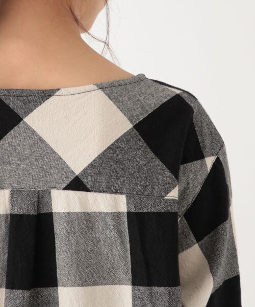 studio CLIP（スタディオクリップ）の「アソートクルーネックスリットワンピース（ワンピース/ドレス・ブラック/レッド/ネイビー）」の11枚目の写真