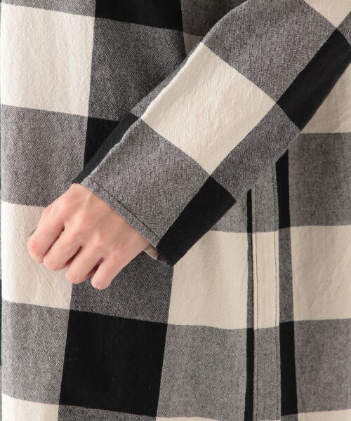 studio CLIP（スタディオクリップ）の「アソートクルーネックスリットワンピース（ワンピース/ドレス・ブラック/レッド/ネイビー）」の8枚目の写真