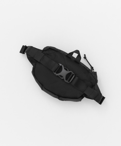 patagonia(パタゴニア)の「patagonia Travel Mini Hip pack(バッグ・レディース・BLK/CNMO/TTPS/REYE/PARC・one)」の6枚目の写真
