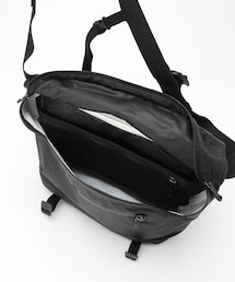 希少・Granville 10 courier bag ネイビー グランヴィル 10 クーリエ バッグ – アークテリクス公式