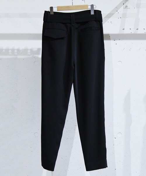 CULLNI（クルニ）の「ロングベルトテーパードスラックス（その他・メンズ・BLK/BGE/TAN・1/2）」の10枚目の写真