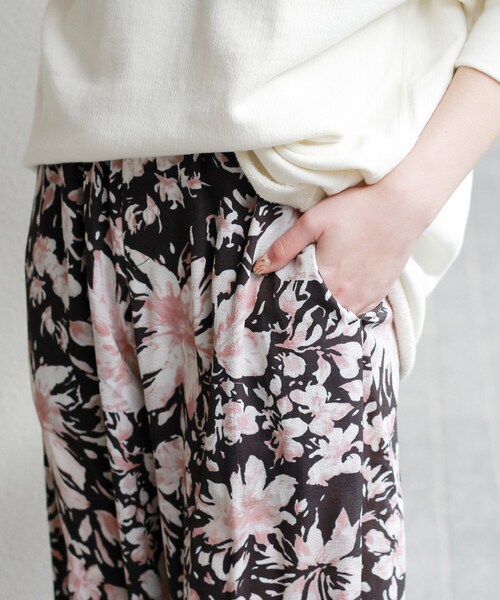 JOURNAL STANDARD relume(ジャーナルスタンダード レリューム)の「ブラック(パンツ・ブラック/36/在庫あり/38)」の10枚目の写真