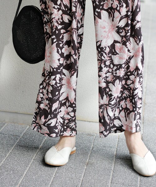 JOURNAL STANDARD relume(ジャーナルスタンダード レリューム)の「ブラック(パンツ・ブラック/36/在庫あり/38)」の11枚目の写真