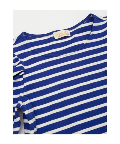 w closet(ダブルクローゼット)の「ボーダーパワーショルダープルオーバー(トップス・レディース・オフホワイト×ブラック/ブルー×オフホワイト/ブラック×オフホワイト・FREE)」の5枚目の写真