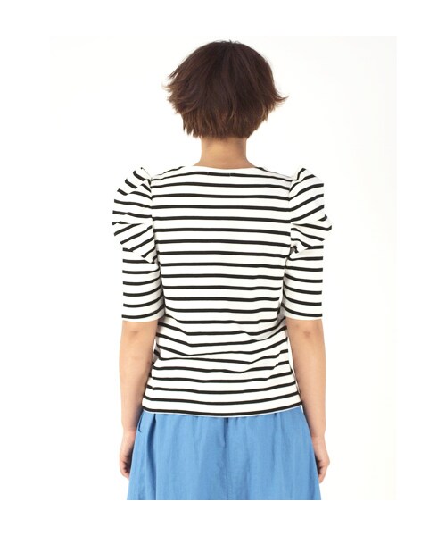 w closet(ダブルクローゼット)の「ボーダーパワーショルダープルオーバー(トップス・レディース・オフホワイト×ブラック/ブルー×オフホワイト/ブラック×オフホワイト・FREE)」の9枚目の写真