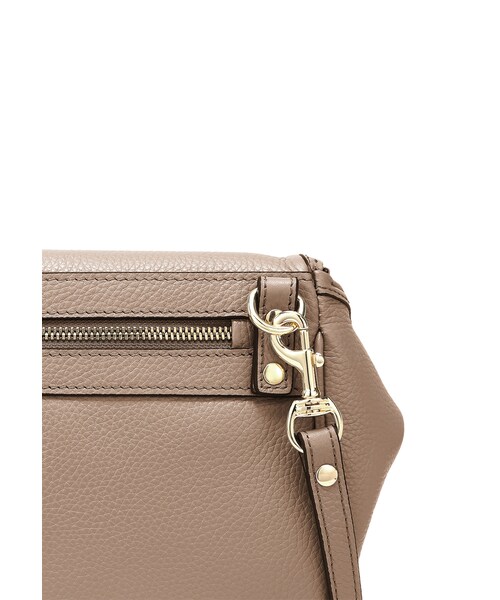 RABEANCO（ラビアンコ）の「RABEANCO CUBE Crossbody - Grained Almond
