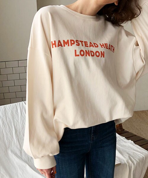 DHOLIC（ディーホリック）の「レタリングルーズスウェット（スウェット・レディース・パープル/ホワイト/ブラック/イエロー・FREE）」の2枚目の写真