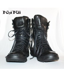 KMRii（ケムリ）の「KMRii ・ケムリ・'19/S/S・BLACK METAL SNEAKER 04
