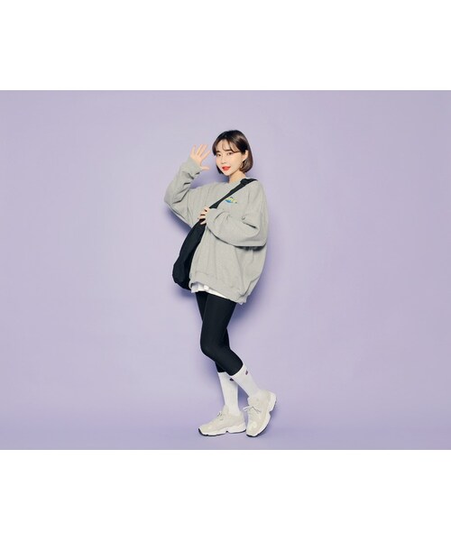 HOTPING(ホッピン)の「ORDERレタリングスウェットプルオーバー(スウェット・レディース・Yellow/Black/Green/Grey・フリーサイズ)」の3枚目の写真