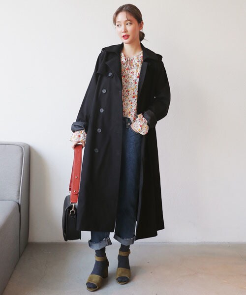 DHOLIC（ディーホリック）の「バックルベルトSETダブルボタントレンチコート（トレンチコート・レディース・ベージュ/ブラック・FREE）」の2枚目の写真