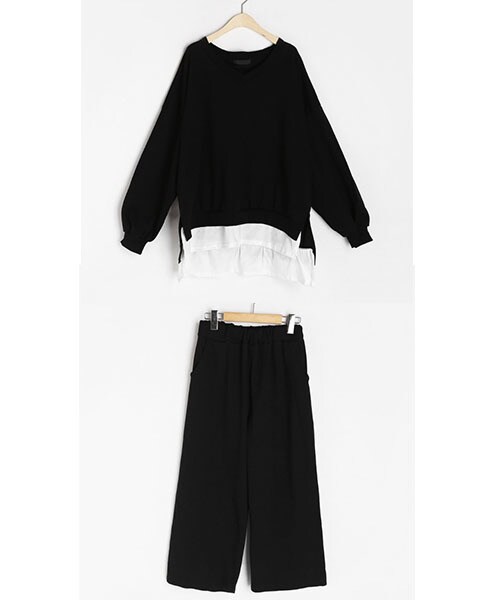 DHOLIC（ディーホリック）の「Vネックレイヤードスウェット&パンツSET（スウェット・レディース・ベージュ/ブラック/グレー・FREE）」の2枚目の写真