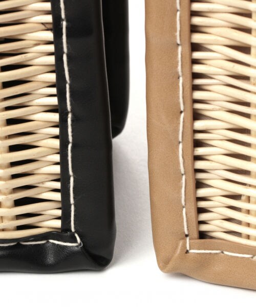 studio CLIP（スタディオクリップ）の「ウィロー2WAYスクエアトートバッグ[WEB先行予約]（バッグ・ブラック/ベージュ）」の8枚目の写真