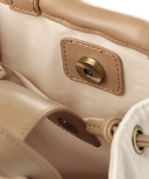 studio CLIP（スタディオクリップ）の「ウィロー2WAYスクエアトートバッグ[WEB先行予約]（バッグ・ブラック/ベージュ）」の13枚目の写真